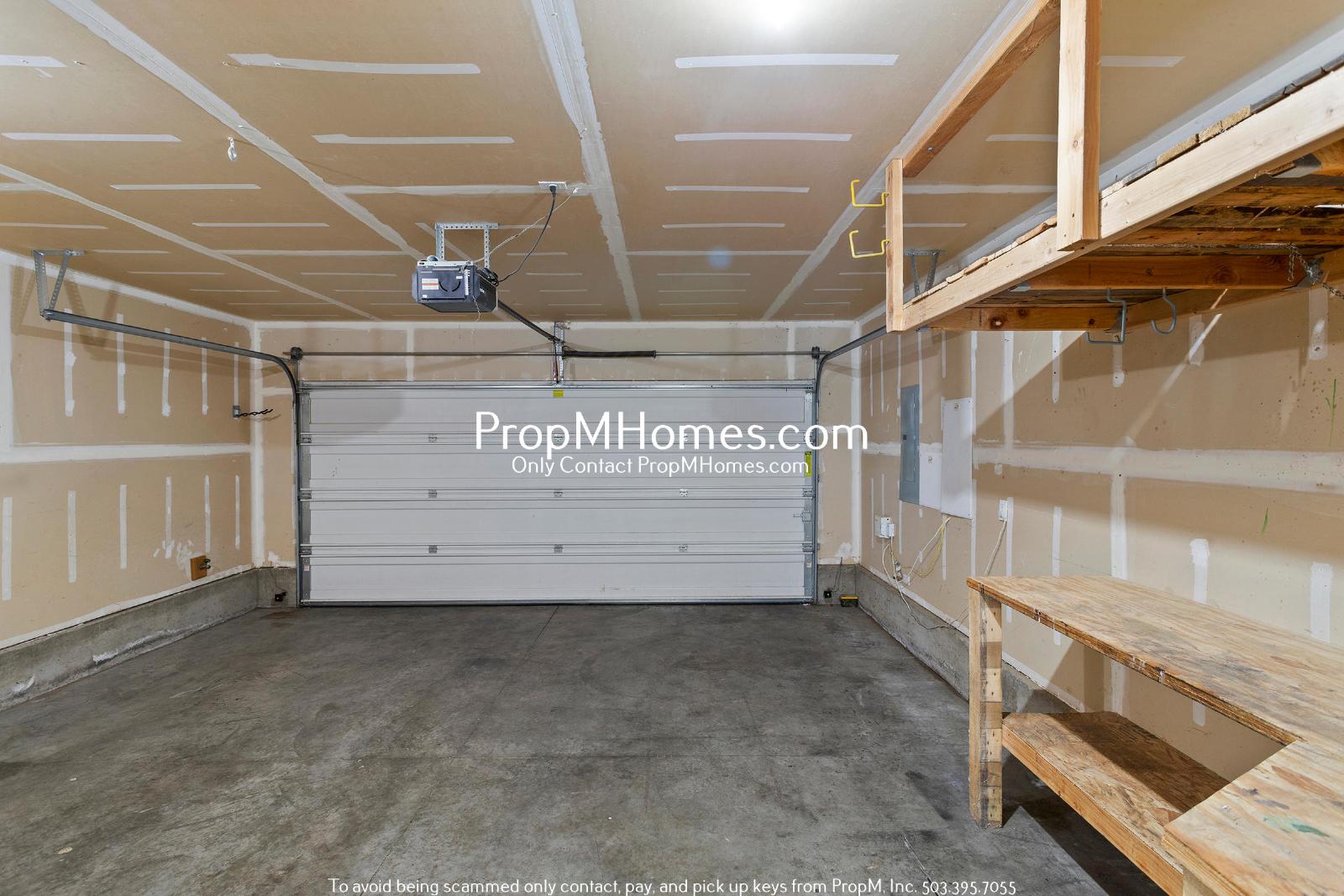 Charming Three Bedroom Newberg Home - Corner Lot! property image