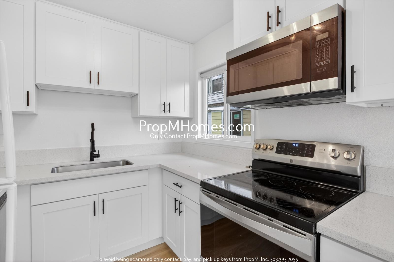 Updated Two Bedroom Unit with St Johns Views! property image