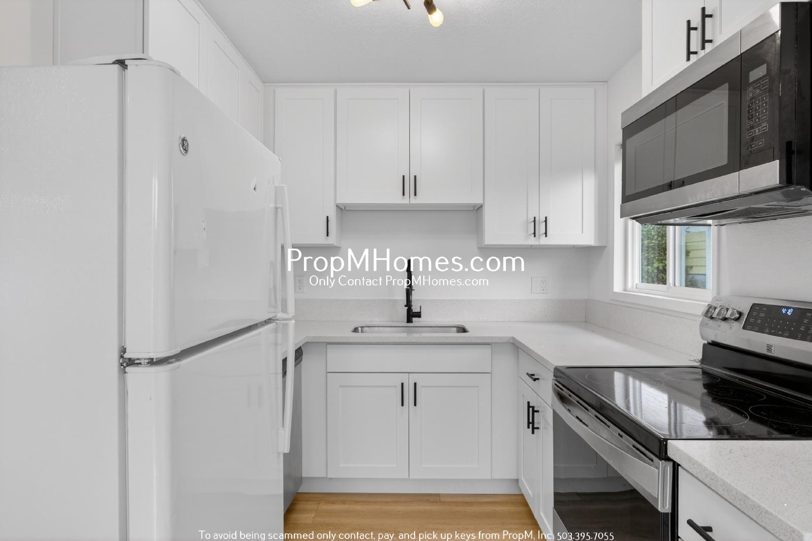 Updated Two Bedroom Unit with St Johns Views! property image