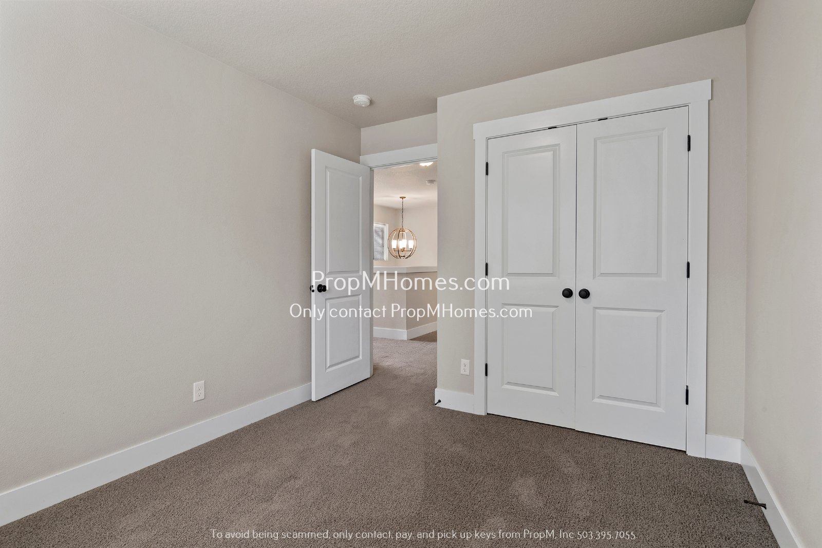 Terrific Milwaukie Three Bedroom Townhome - Close to Providence! property image