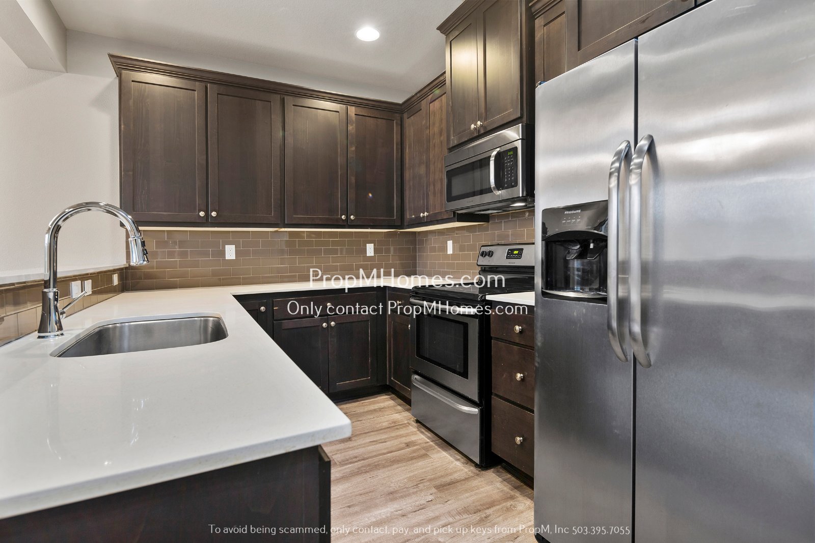 Terrific Milwaukie Three Bedroom Townhome - Close to Providence! property image