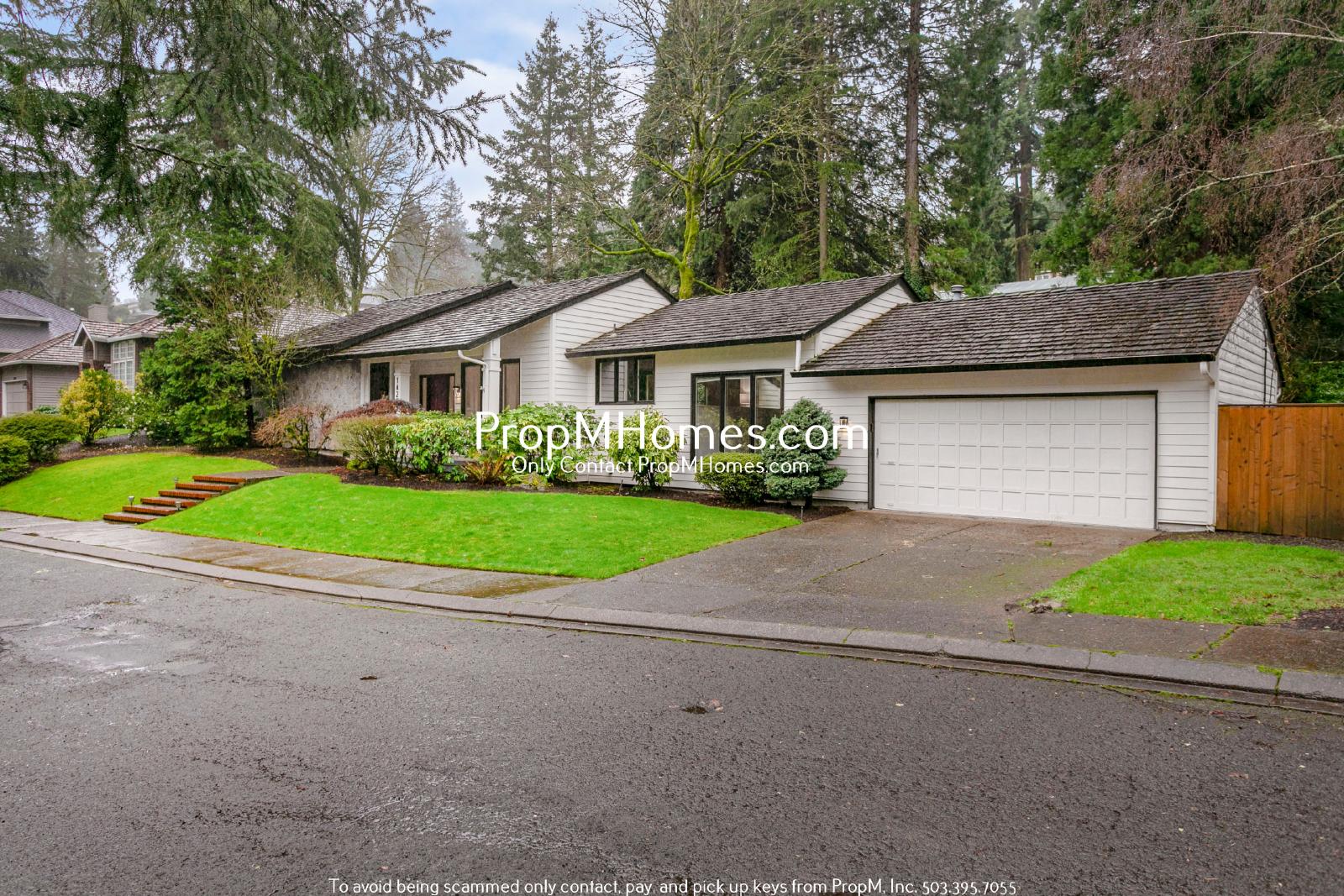 Updated Three Bedroom Gem in Lake Oswego! property image