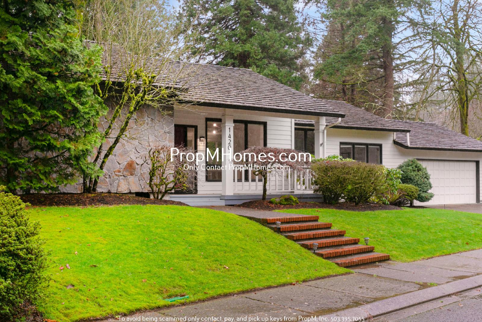 Updated Three Bedroom Gem in Lake Oswego! property image