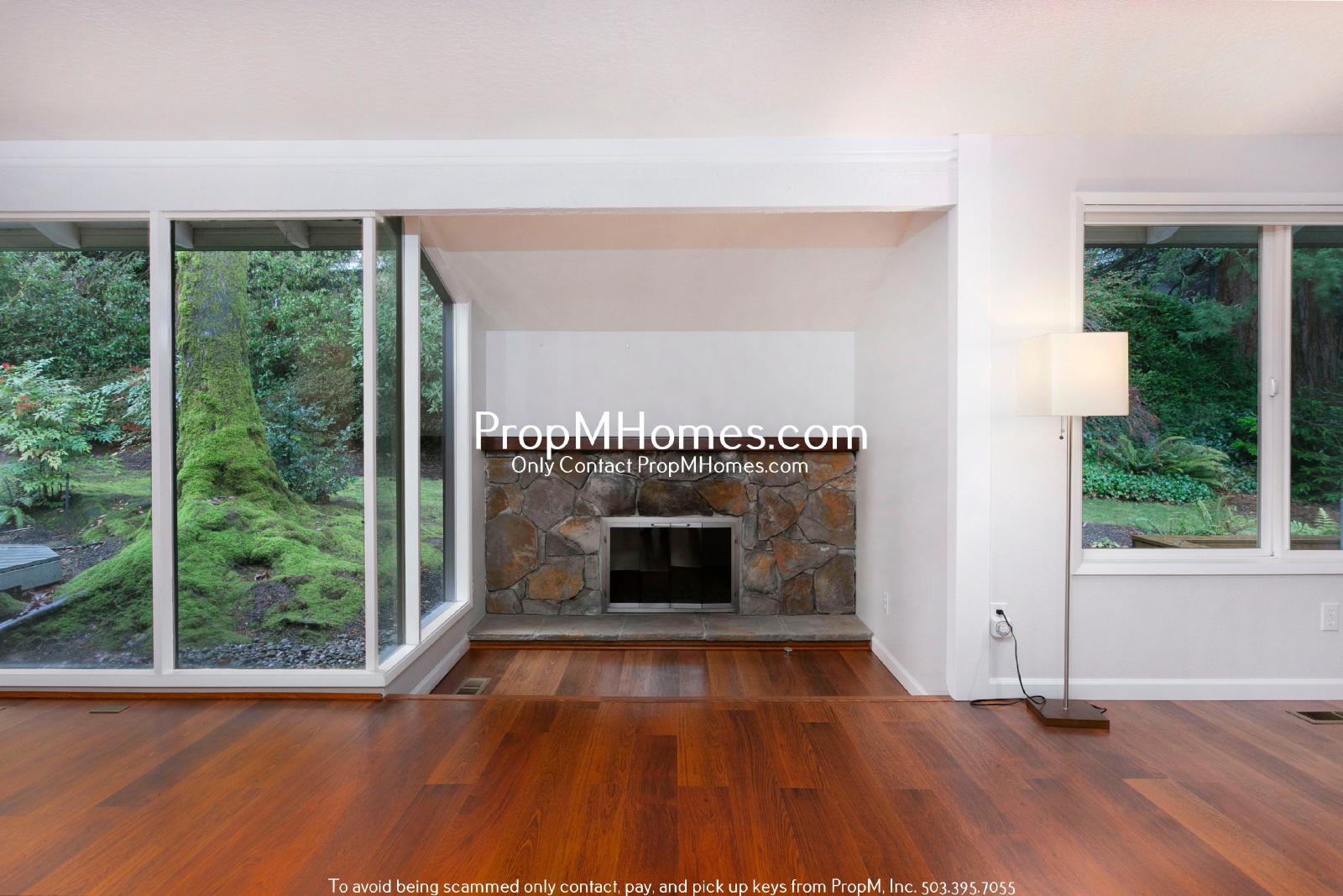 Updated Three Bedroom Gem in Lake Oswego! property image