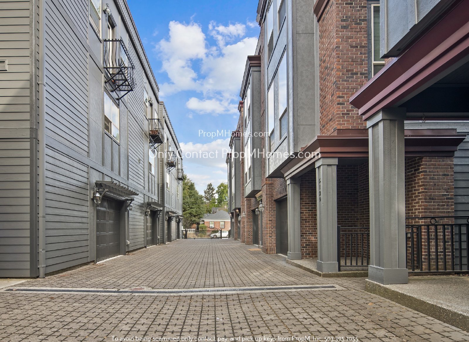 Gorgeous Humboldt Two Bedroom Townhouse In North Portland! property image