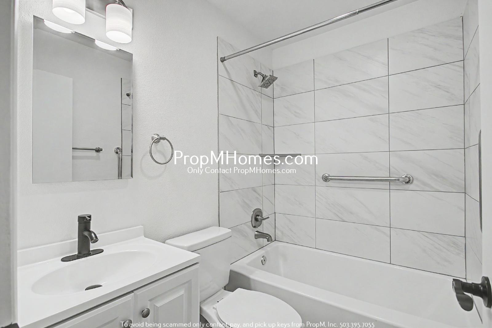 Updated Two Bedroom Unit in St Johns! property image