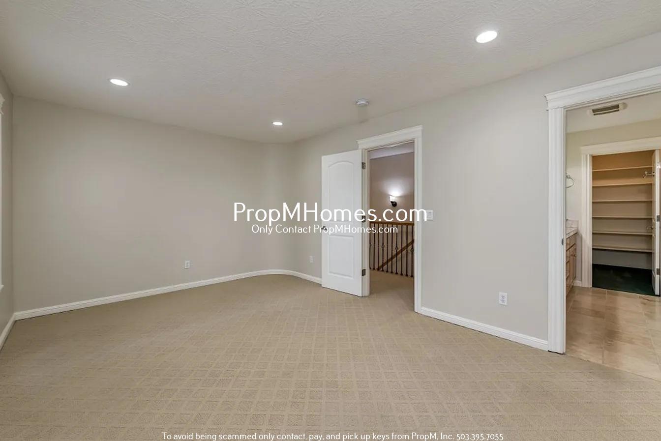 Gorgeous Three Bedroom Home in Centennial! property image