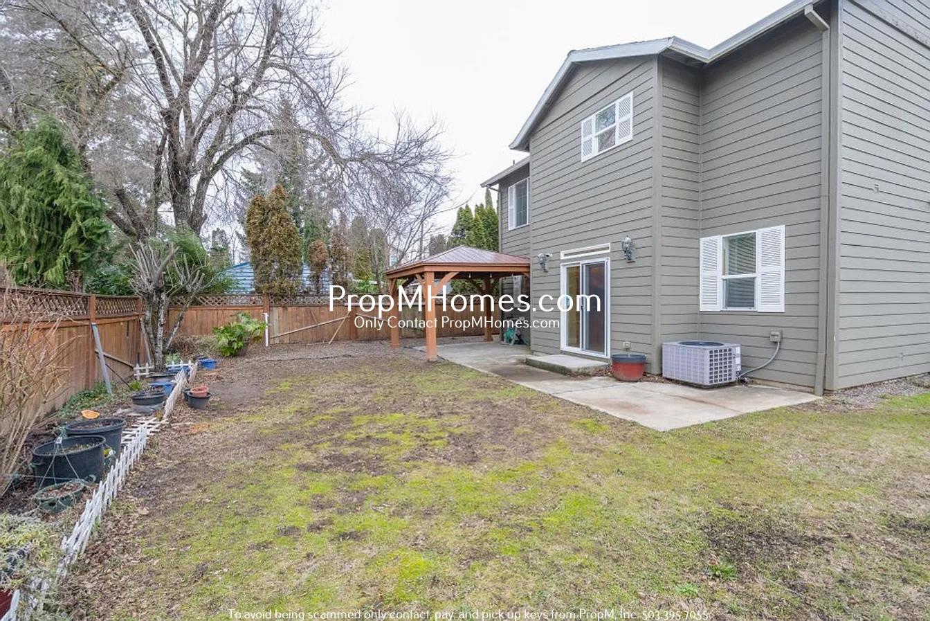 Gorgeous Three Bedroom Home in Centennial! property image