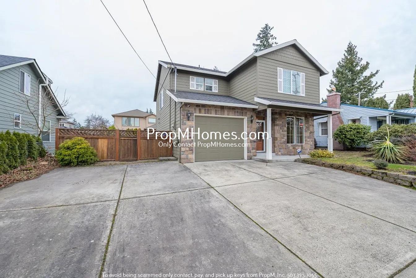 Gorgeous Three Bedroom Home in Centennial! property image