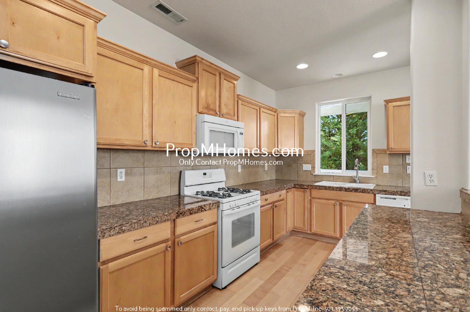 Four Bedroom Home with Amazing Views in Bull Mountain! DEPOSIT SPECIAL property image