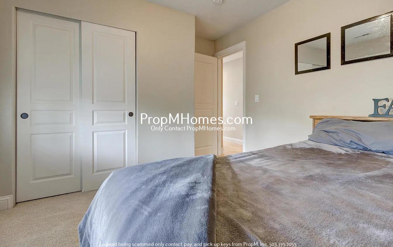 Luxury Four Bedroom Home in King City! property image