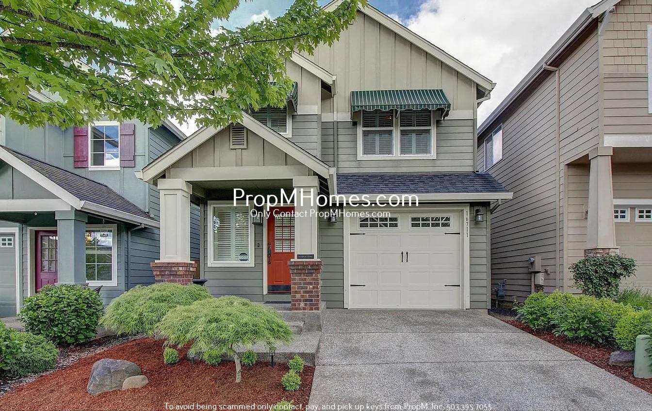 Luxury Four Bedroom Home in King City! property image