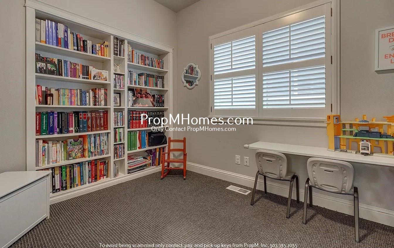 Luxury Four Bedroom Home in King City! property image