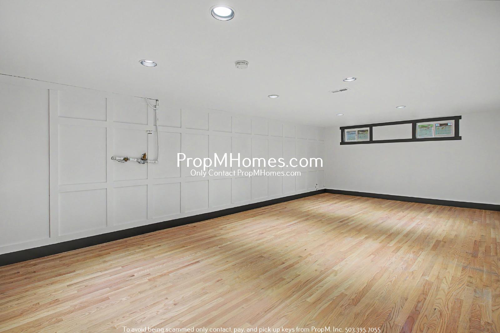 Unique Luxury Three Bedroom Home in Hallinan! property image