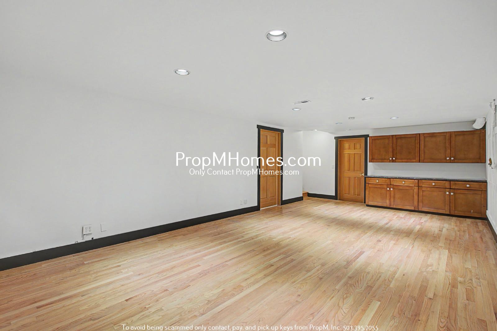 Unique Luxury Three Bedroom Home in Hallinan! property image