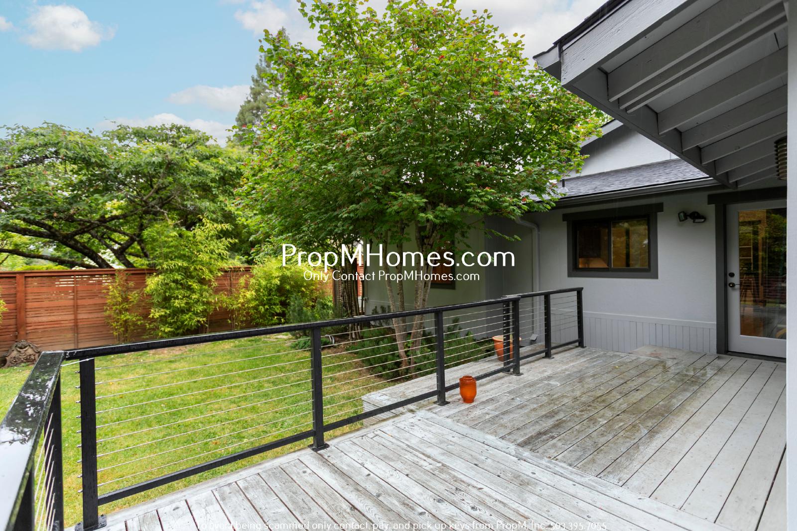 Unique Luxury Three Bedroom Home in Hallinan! property image