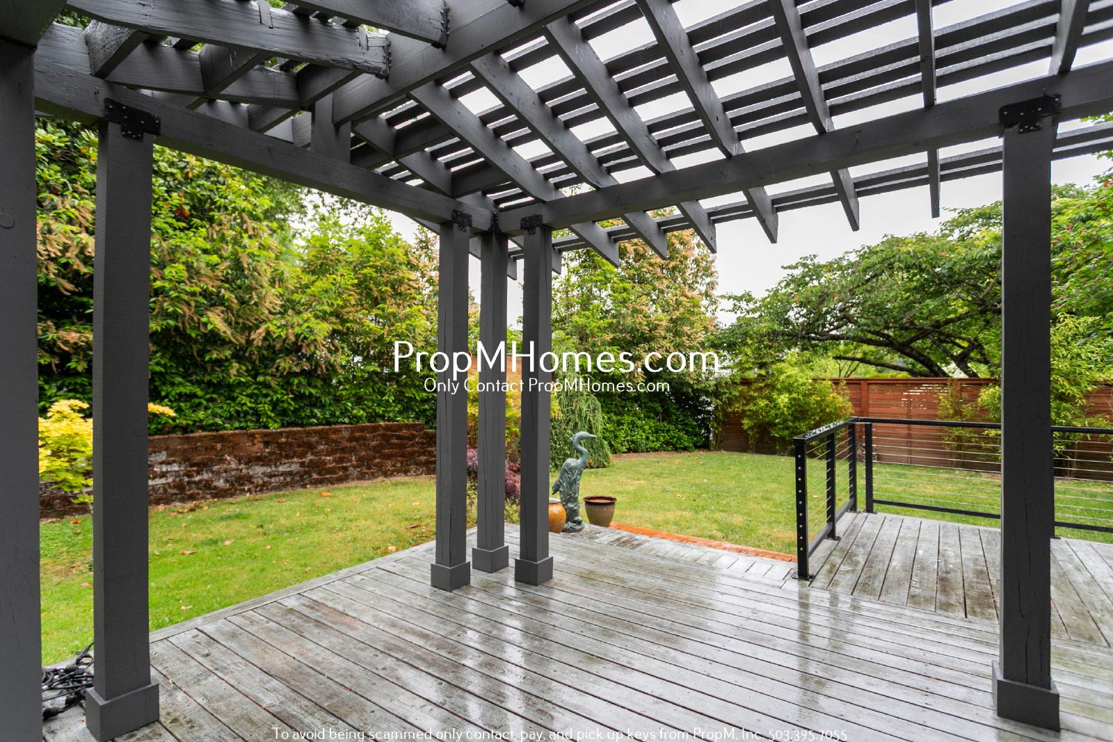 Unique Luxury Three Bedroom Home in Hallinan! property image
