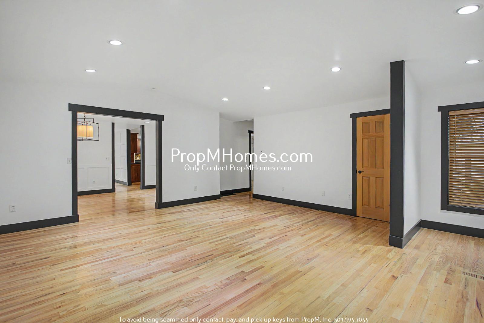 Unique Luxury Three Bedroom Home in Hallinan! property image