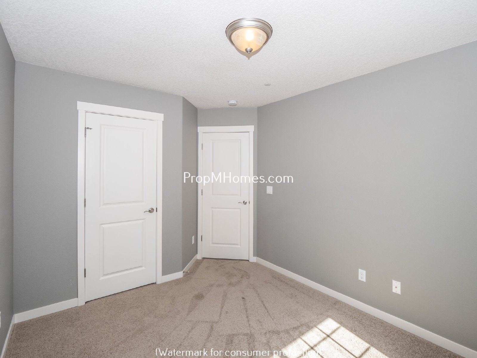 Fantastic Three Bedroom Home In Wilsonville On Corner Lot! property image