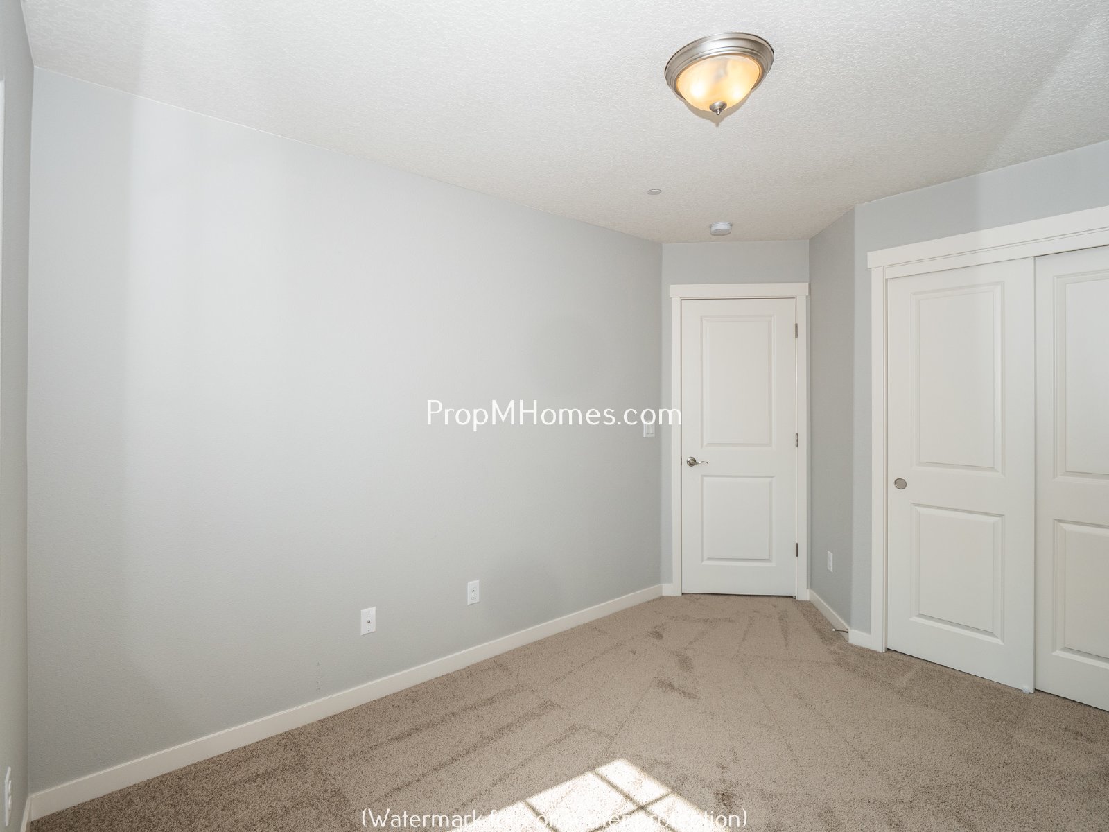 Fantastic Three Bedroom Home In Wilsonville On Corner Lot! property image