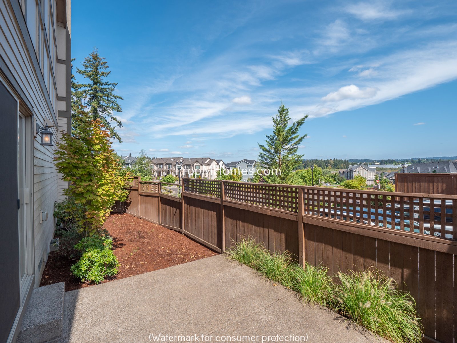 Fantastic Three Bedroom Home In Wilsonville On Corner Lot! property image