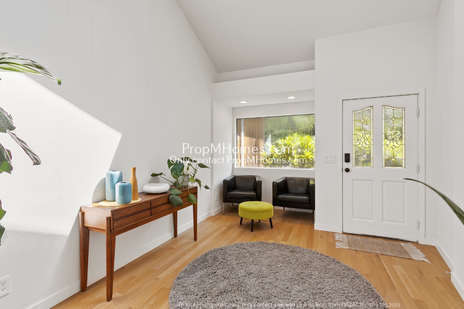 Mid-Century Modern Three Bedroom in Happy Valley! property image