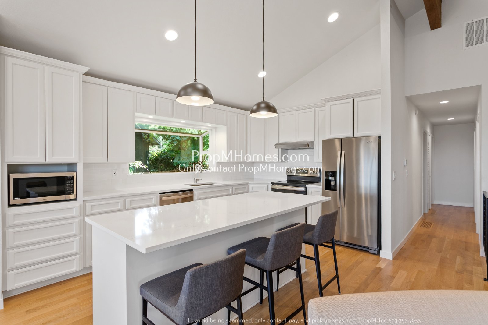 Mid-Century Modern Three Bedroom in Happy Valley! property image