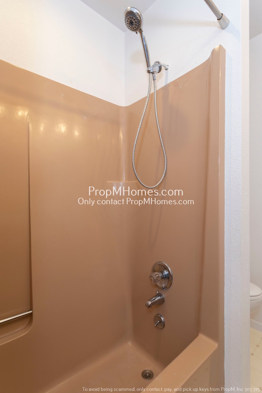 Mid-Century Modern Three Bedroom in Happy Valley! property image