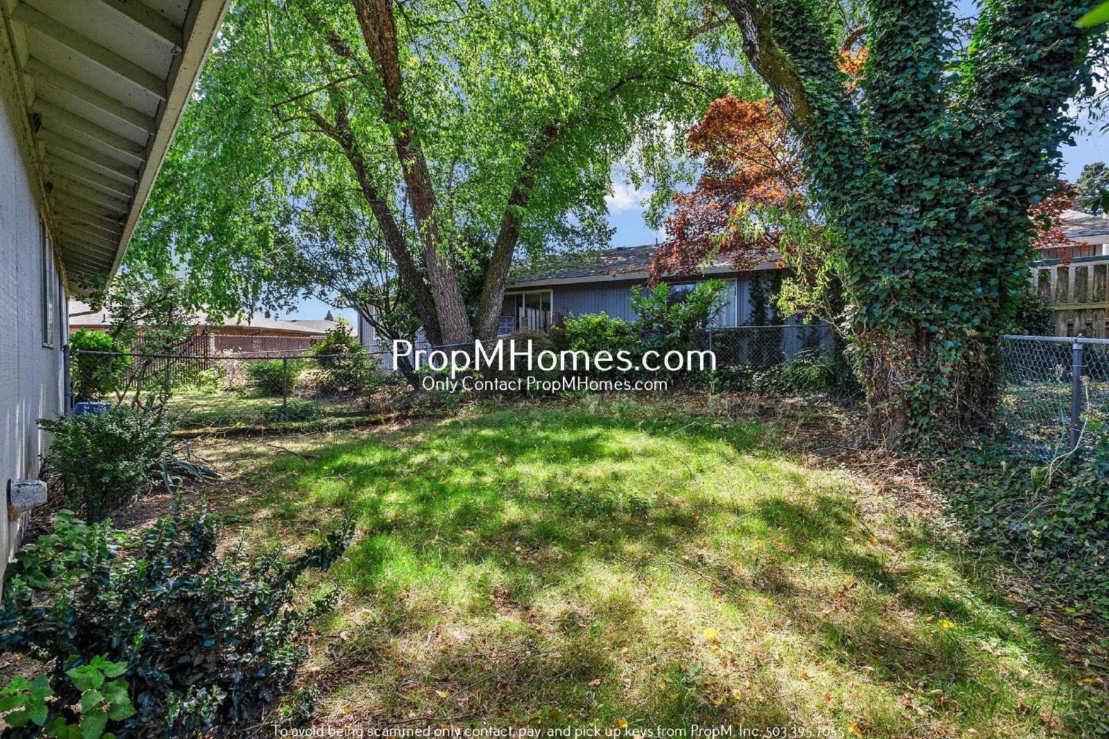 Updated Two Bedroom Duplex in Newberg! property image