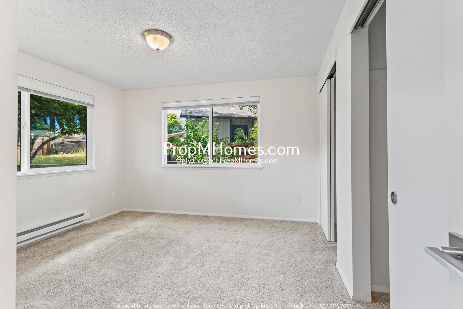 Updated Two Bedroom Duplex in Newberg! property image
