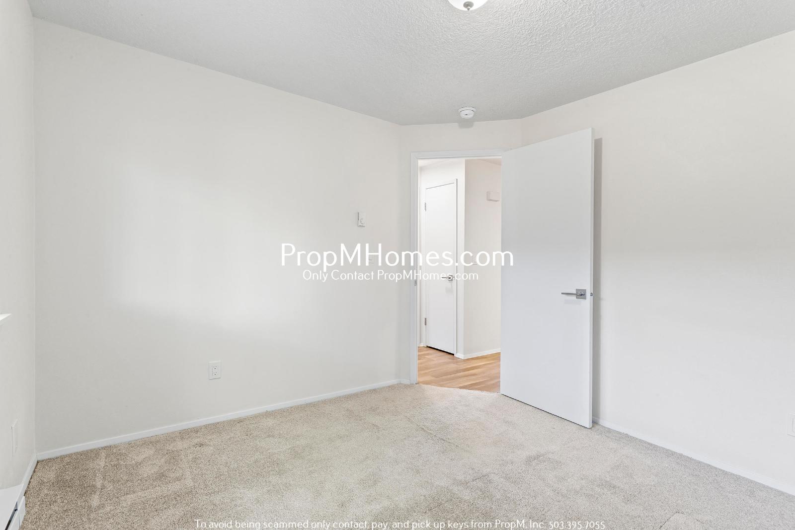 Updated Two Bedroom Duplex in Newberg! property image