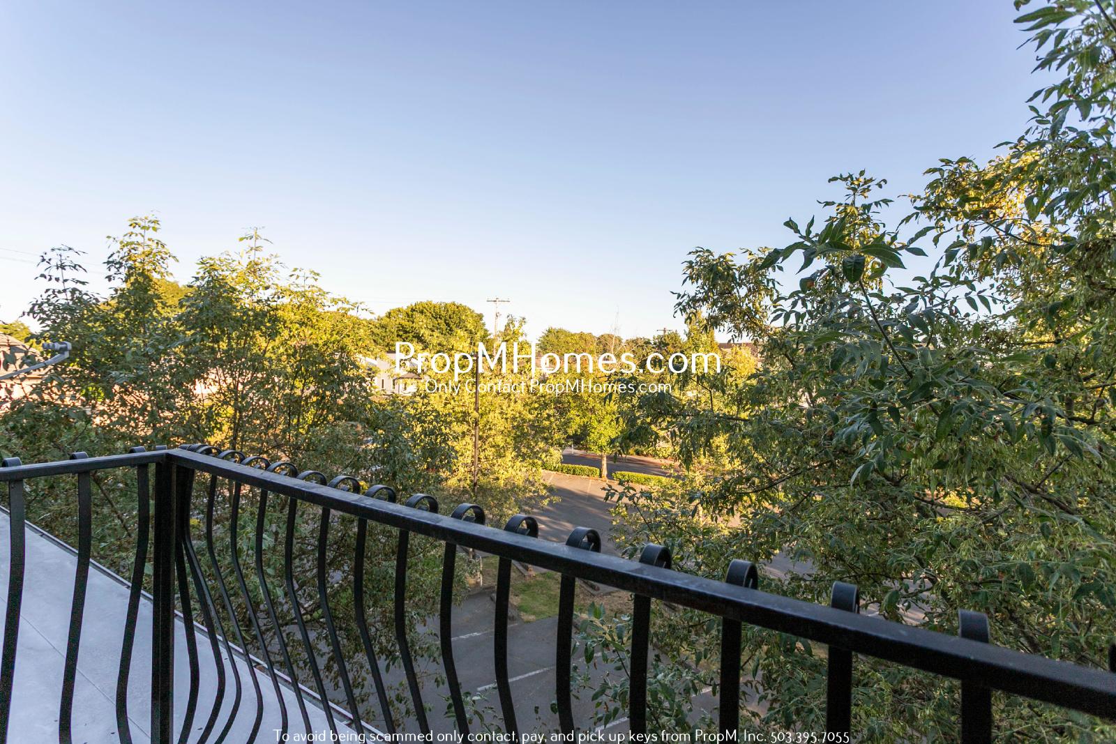 Beautiful Two Bedroom Townhouse In Humboldt - End Unit! property image