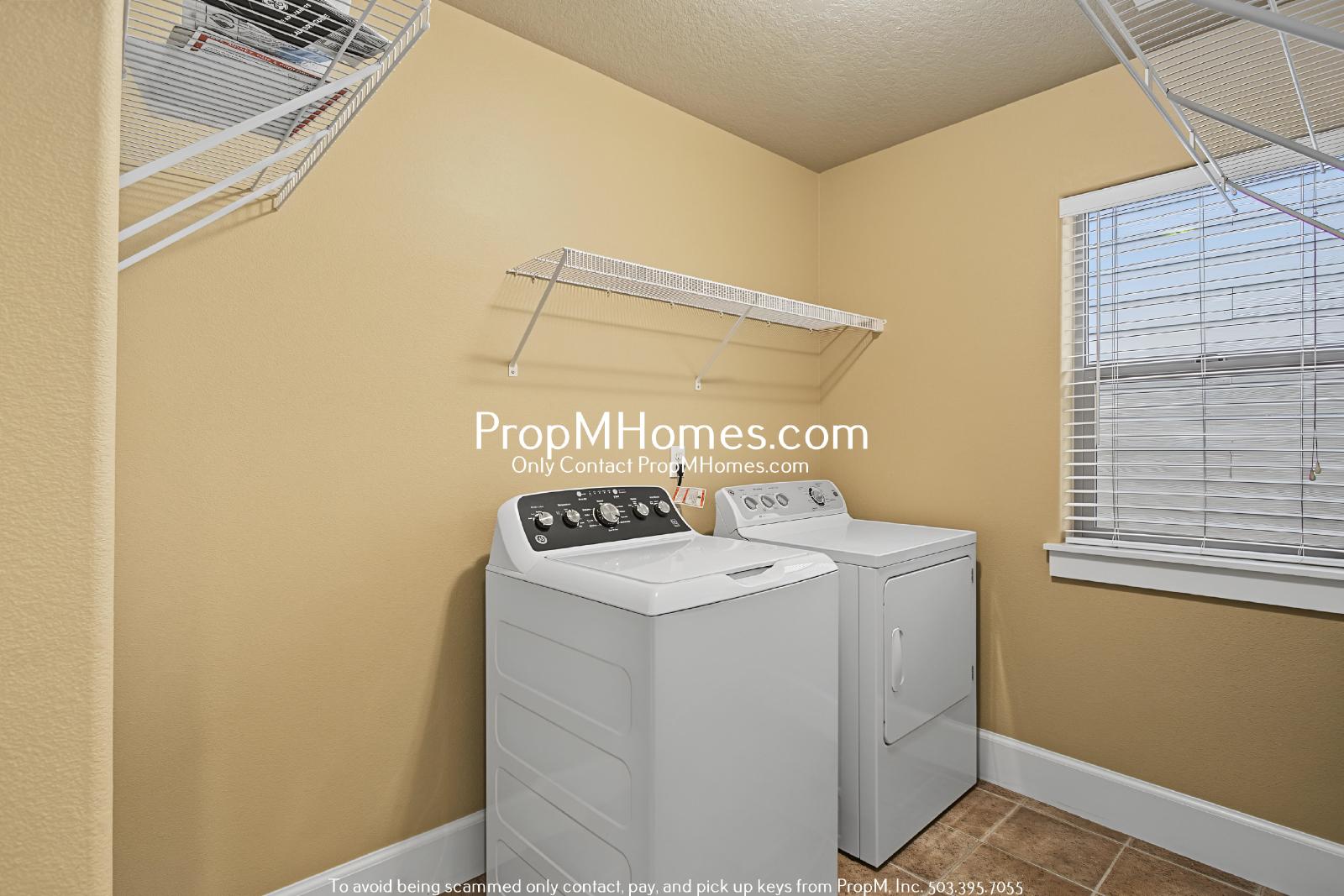 Beautiful Open Concept Three Bedroom Home In Bethany! property image