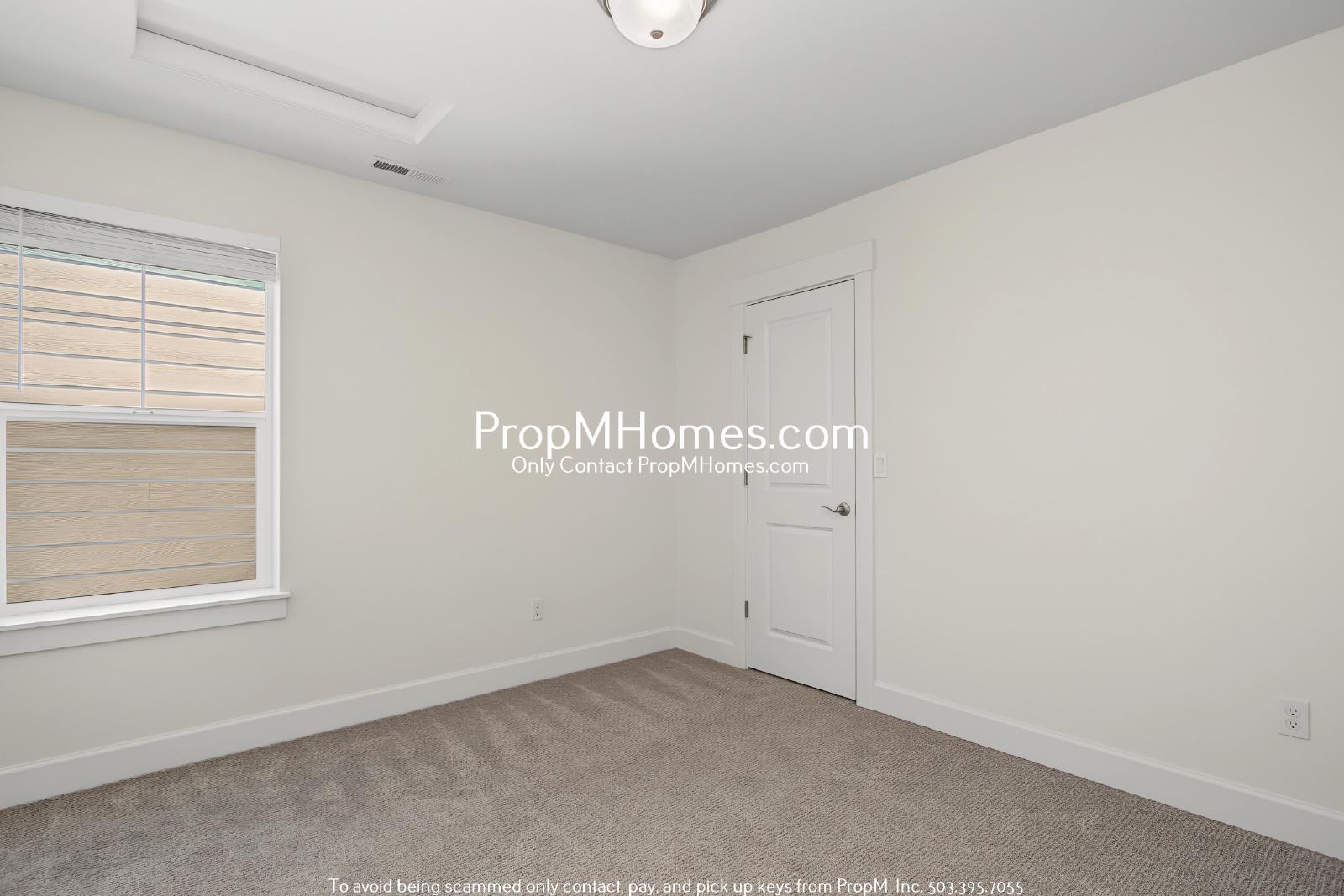 Newer Three Bedroom Home in Reed's Crossing! property image