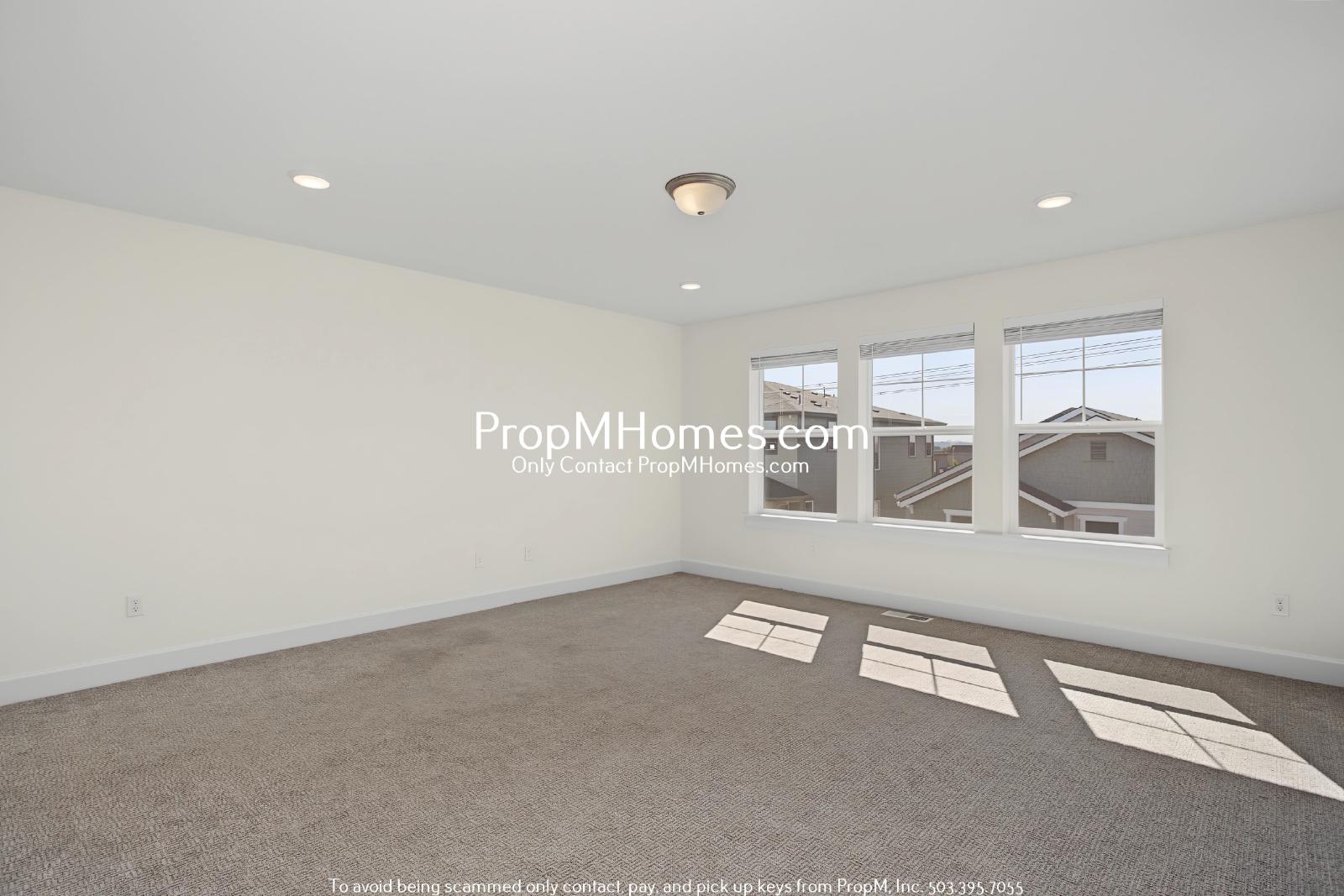 Newer Three Bedroom Home in Reed's Crossing! property image
