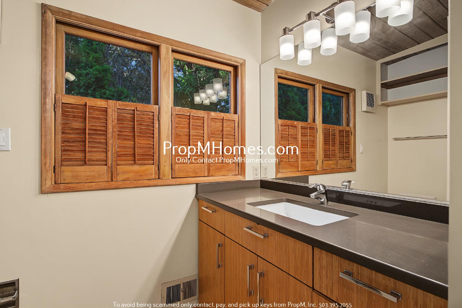 2 Bedroom Mid Century Modern Home with Total Privacy! property image