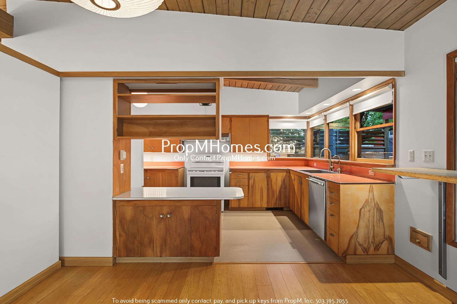 2 Bedroom Mid Century Modern Home with Total Privacy! property image