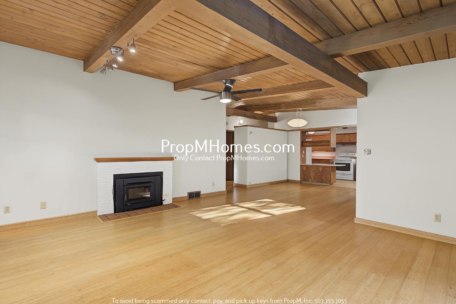 2 Bedroom Mid Century Modern Home with Total Privacy! property image