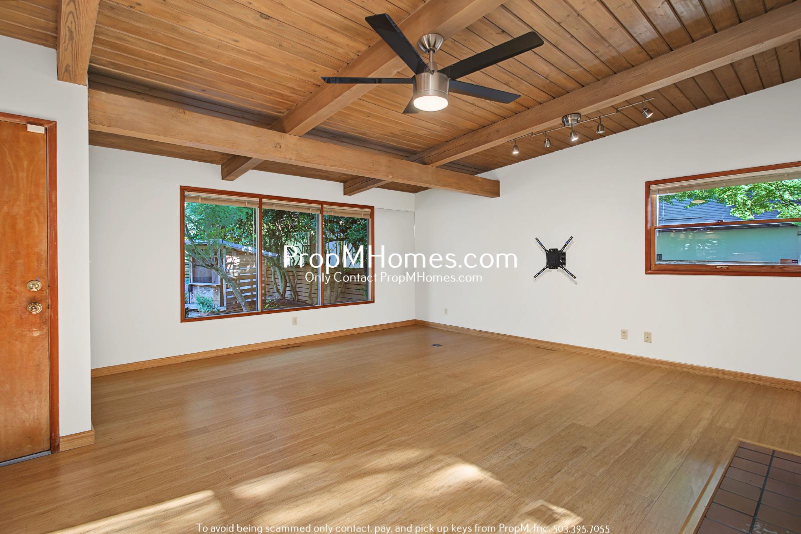 2 Bedroom Mid Century Modern Home with Total Privacy! property image