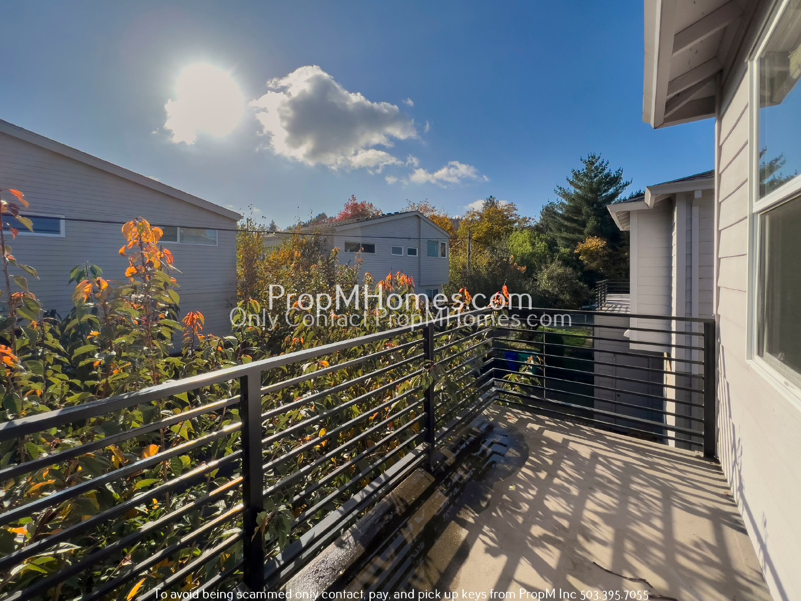 Enchanting 2-Bedroom Gem in SE Portland - End Unit! property image