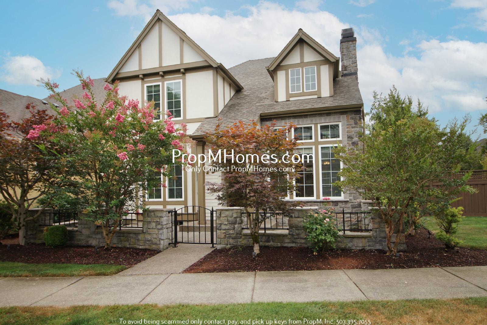 Updated Three Bedroom Home in Villebois - Corner Lot! property image