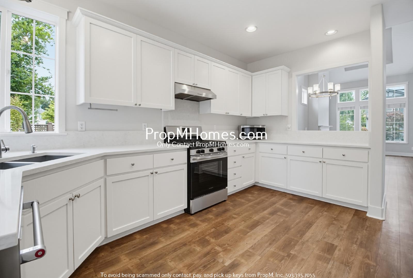 Updated Three Bedroom Home in Villebois - Corner Lot! property image