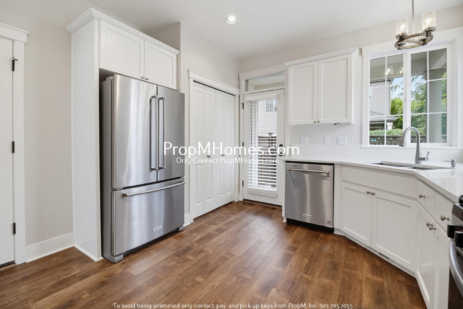 Updated Three Bedroom Home in Villebois - Corner Lot! property image