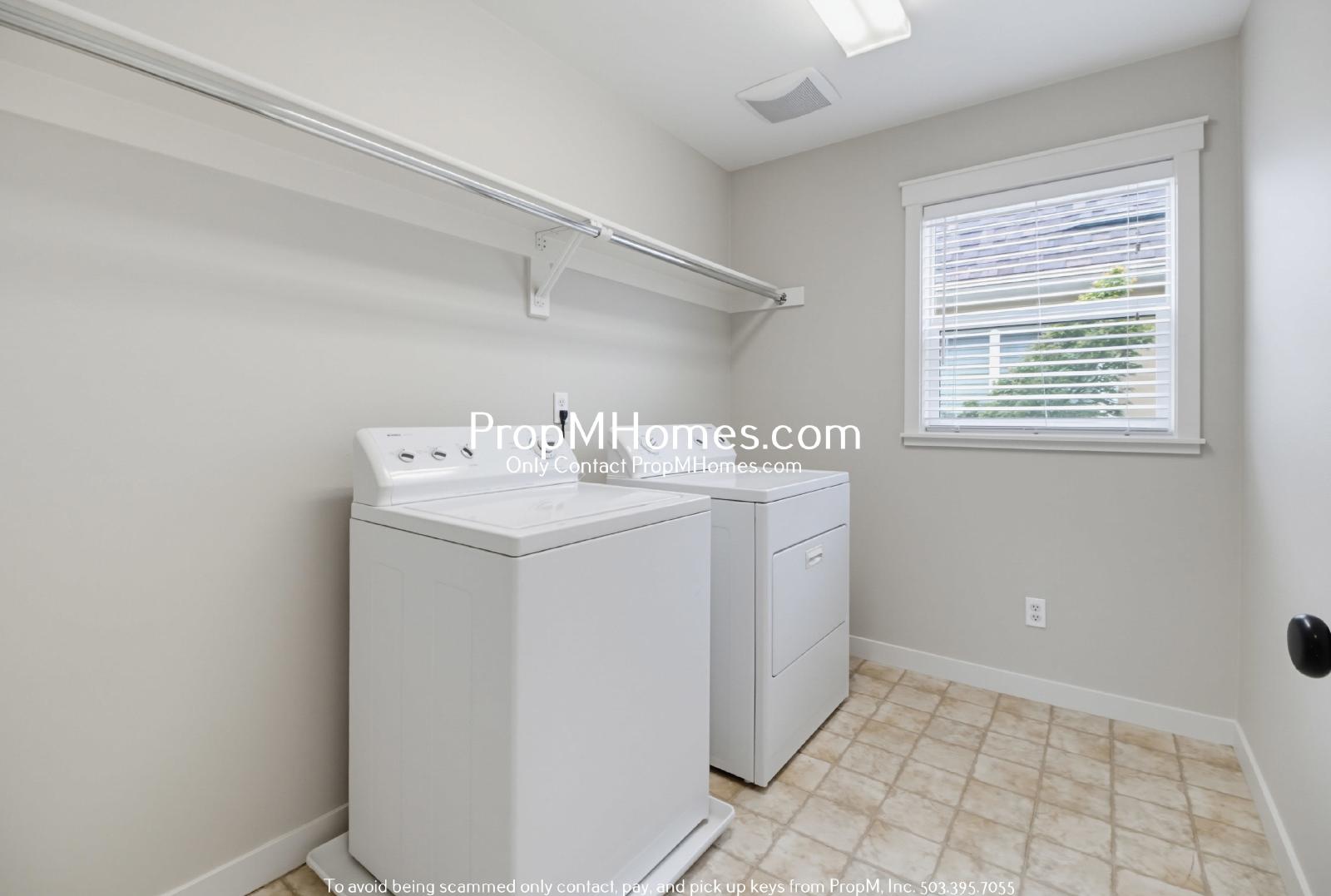 Updated Three Bedroom Home in Villebois - Corner Lot! property image