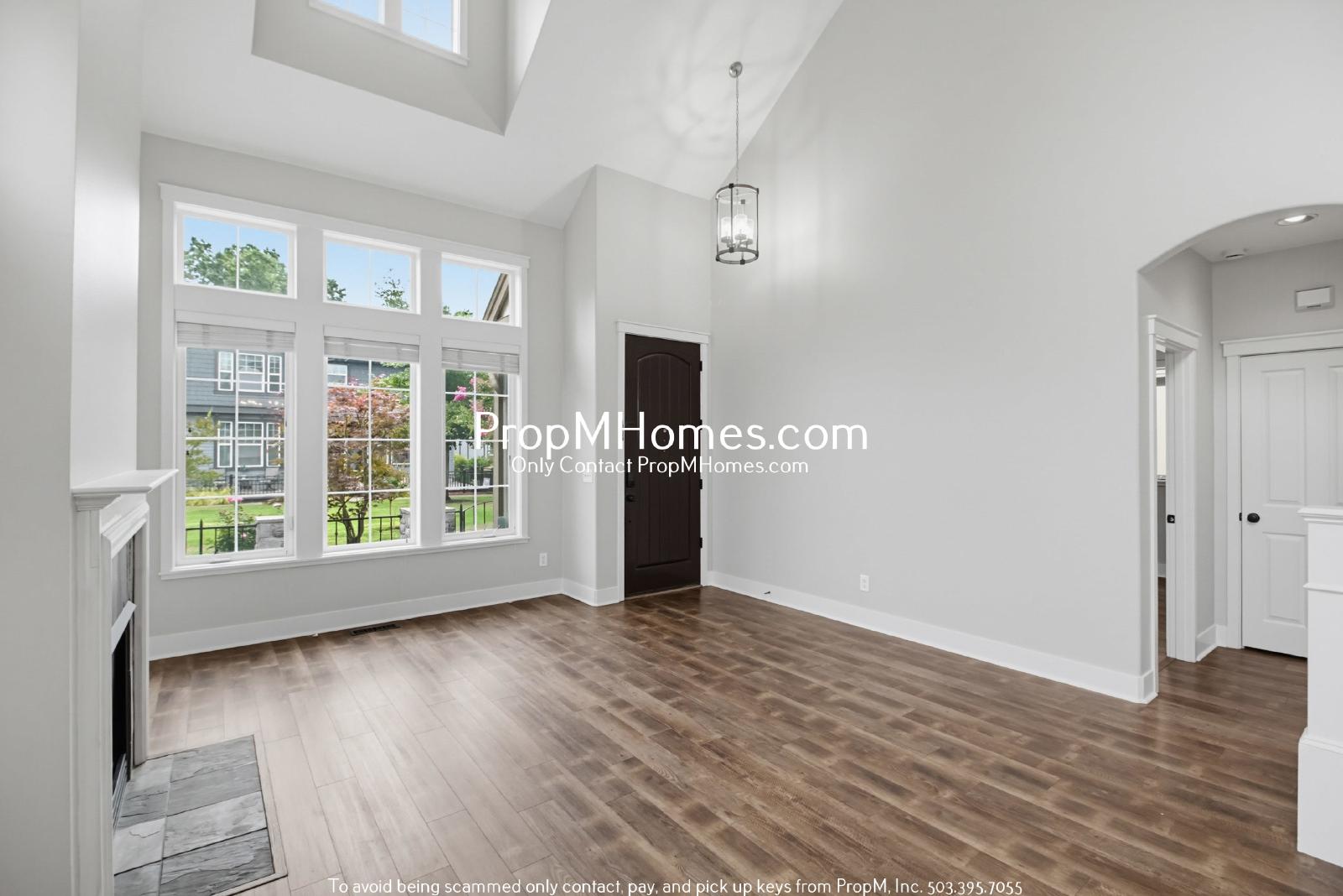 Updated Three Bedroom Home in Villebois - Corner Lot! property image