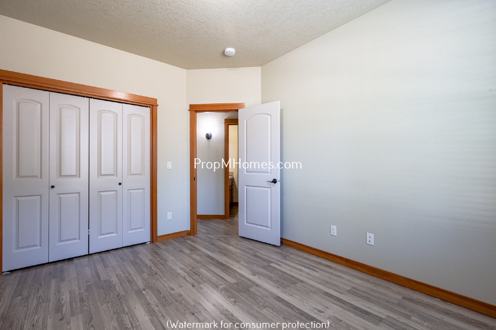 Gorgeous Craftsman Three Bedroom + Office/Den in Canby! property image