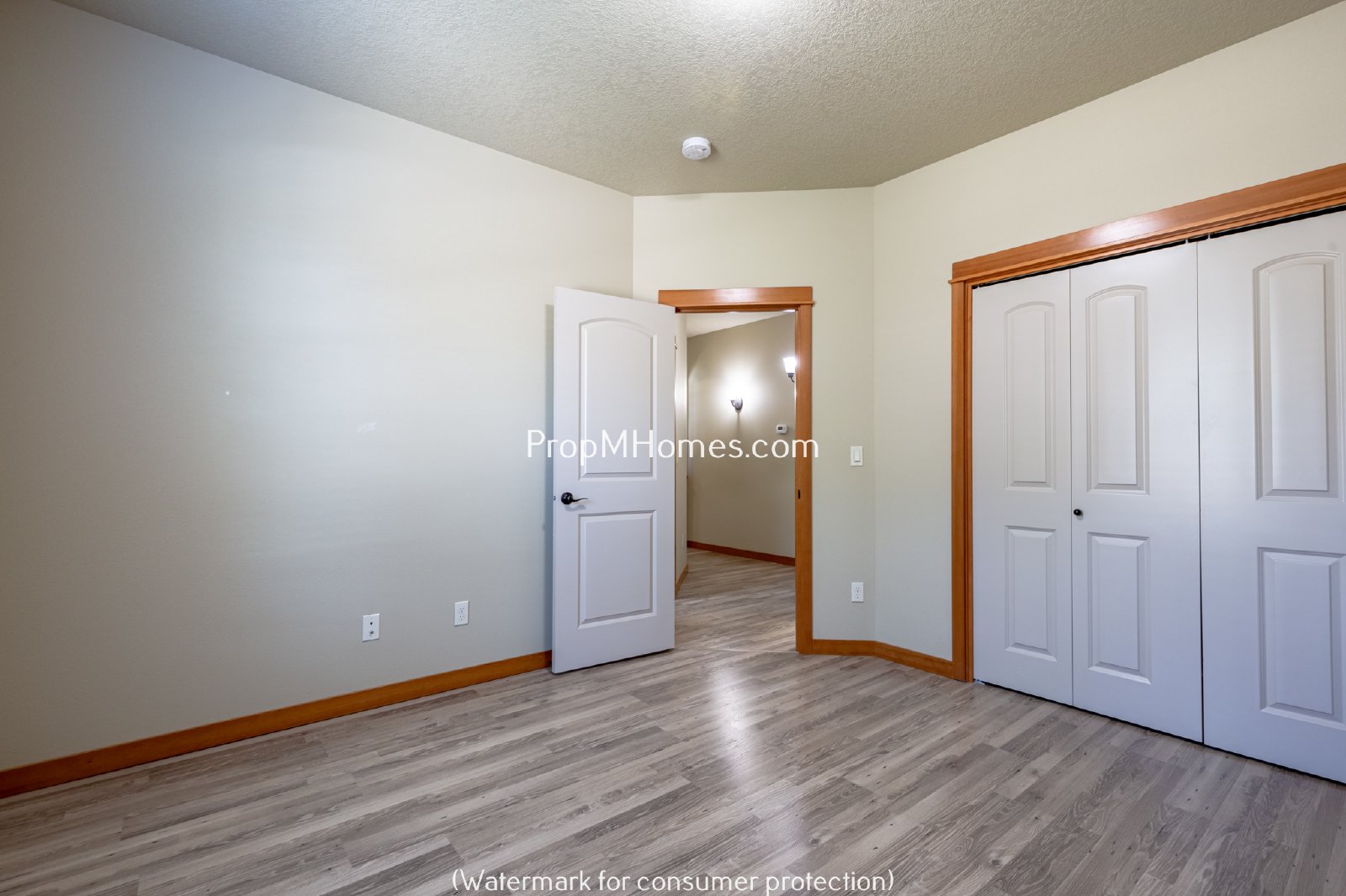 Gorgeous Craftsman Three Bedroom + Office/Den in Canby! property image