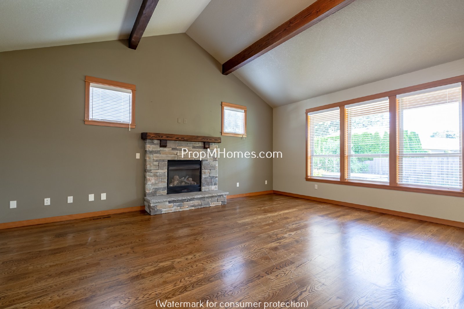 Gorgeous Craftsman Three Bedroom + Office/Den in Canby! property image