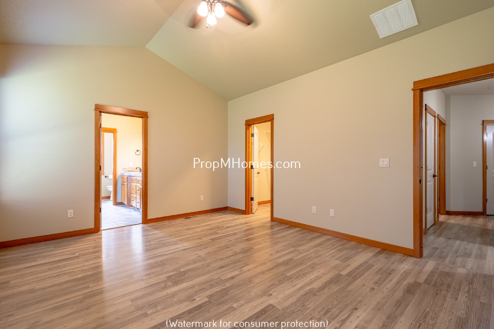Gorgeous Craftsman Three Bedroom + Office/Den in Canby! property image