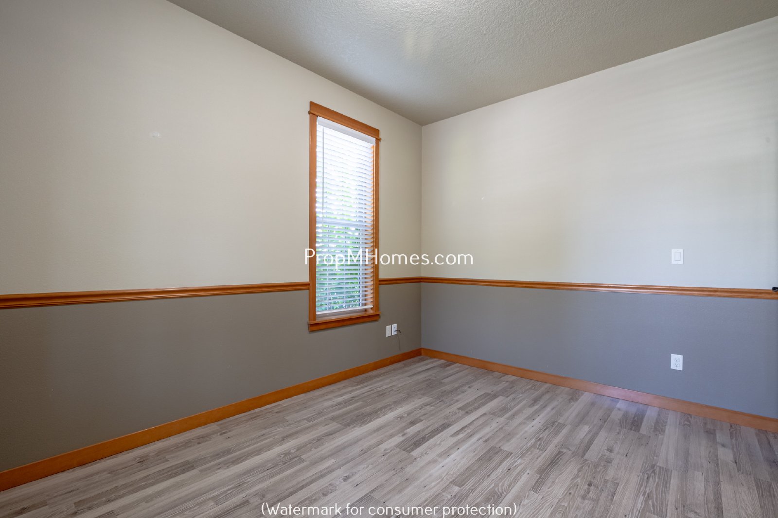 Gorgeous Craftsman Three Bedroom + Office/Den in Canby! property image